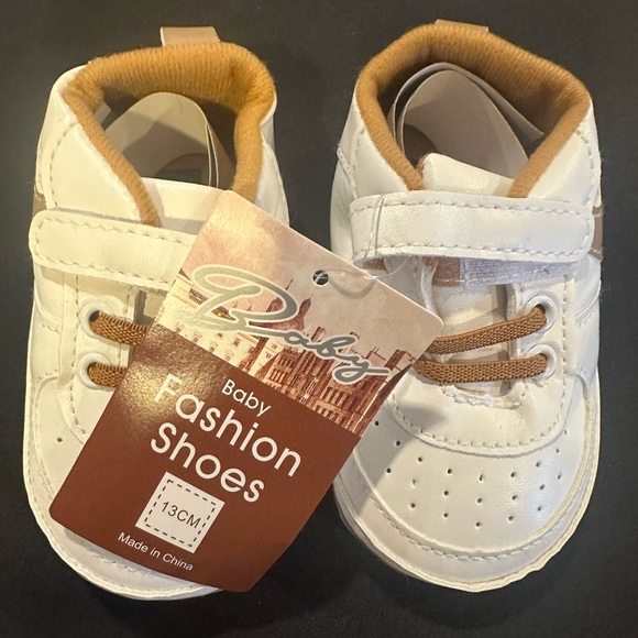 Amazon Other - Baby Fashion Shoes "Nike" NWT Size 3